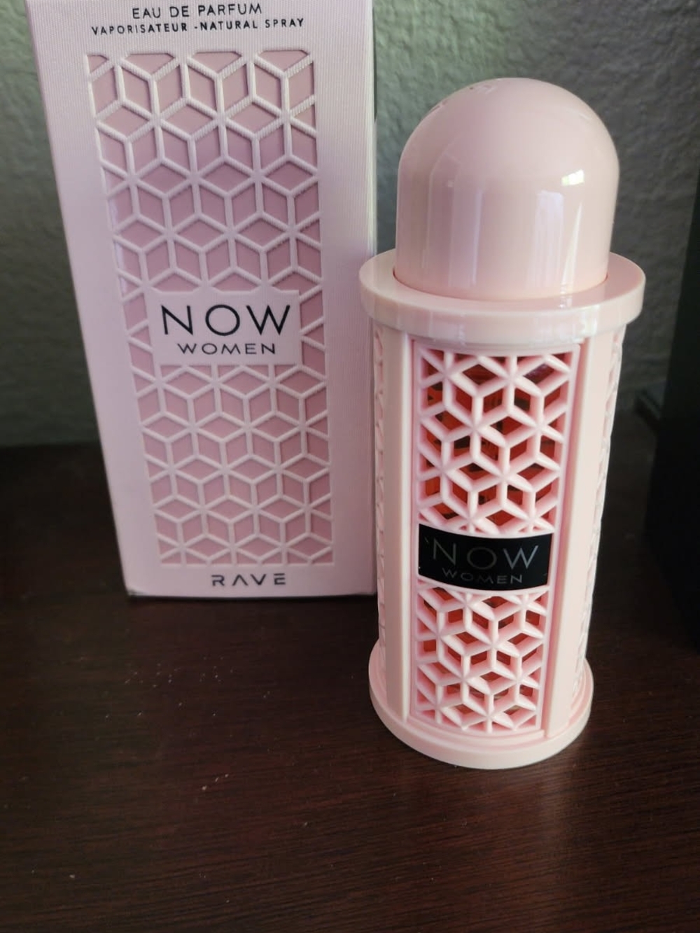 Rave NOW Women Pink Geometric Eau de Parfum Bottle